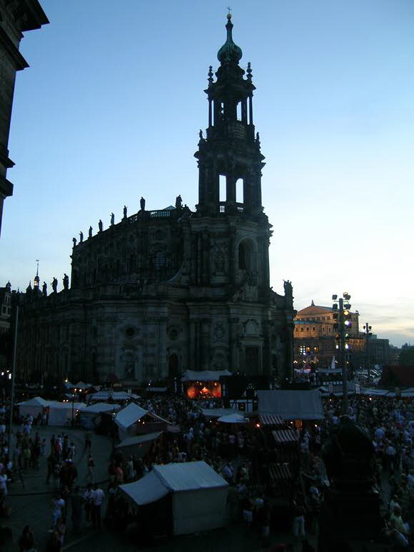 Schlossplatz 800 Jahre DD